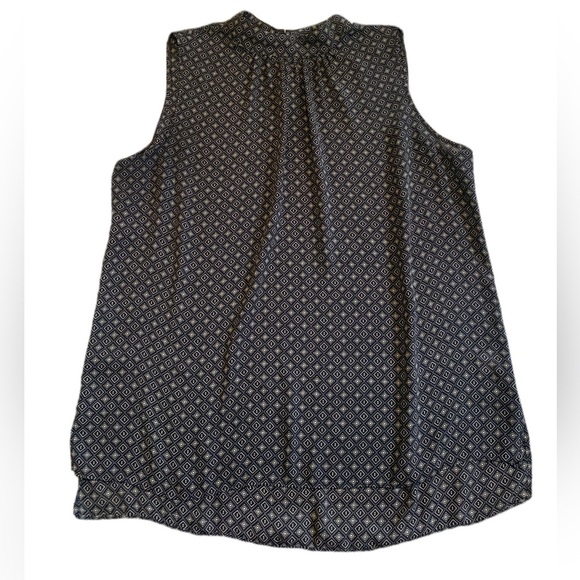 Violet + Claire Black & White Geometric Blouse, Size XL - Picture 1 of 5